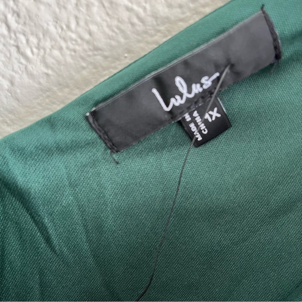 NWT FLAW Lulus Perfect Refinement Emerald Satin Sleeveless Pleated Maxi Dress 1X - Picture 6 of 9